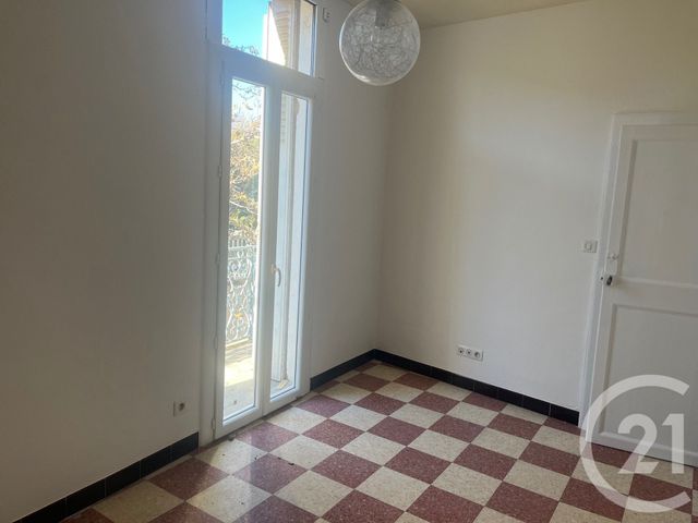 Appartement F2 bis à louer - 3 pièces - 53.2 m2 - SOMMIERES - 30 - LANGUEDOC-ROUSSILLON - Century 21 Jcd Immobilier