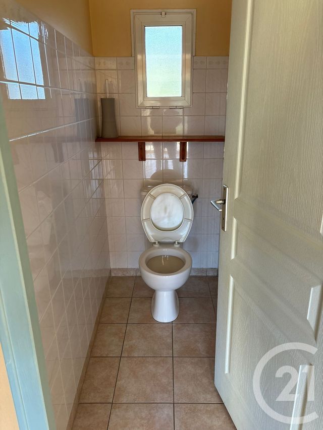 Appartement F3 à louer - 3 pièces - 73.0 m2 - SOMMIERES - 30 - LANGUEDOC-ROUSSILLON - Century 21 Jcd Immobilier