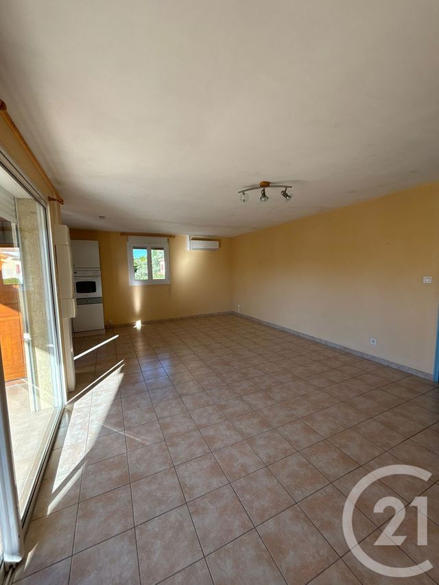 Appartement F3 à louer - 3 pièces - 73.0 m2 - SOMMIERES - 30 - LANGUEDOC-ROUSSILLON - Century 21 Jcd Immobilier