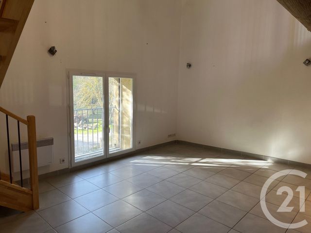 Appartement F3 à louer - 3 pièces - 75.98 m2 - VILLEVIEILLE - 30 - LANGUEDOC-ROUSSILLON - Century 21 Jcd Immobilier