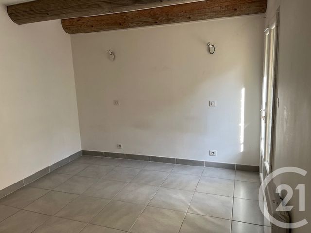 Appartement F3 à louer - 3 pièces - 75.98 m2 - VILLEVIEILLE - 30 - LANGUEDOC-ROUSSILLON - Century 21 Jcd Immobilier