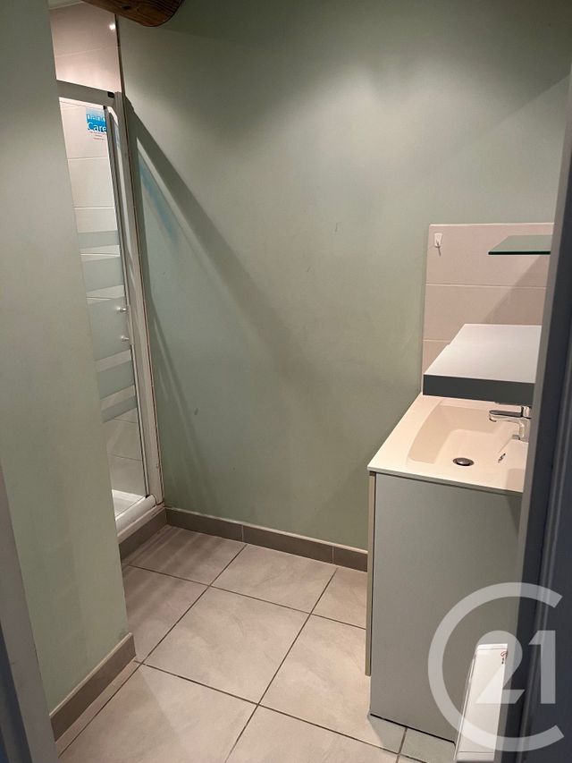 Appartement F3 à louer - 3 pièces - 75.98 m2 - VILLEVIEILLE - 30 - LANGUEDOC-ROUSSILLON - Century 21 Jcd Immobilier