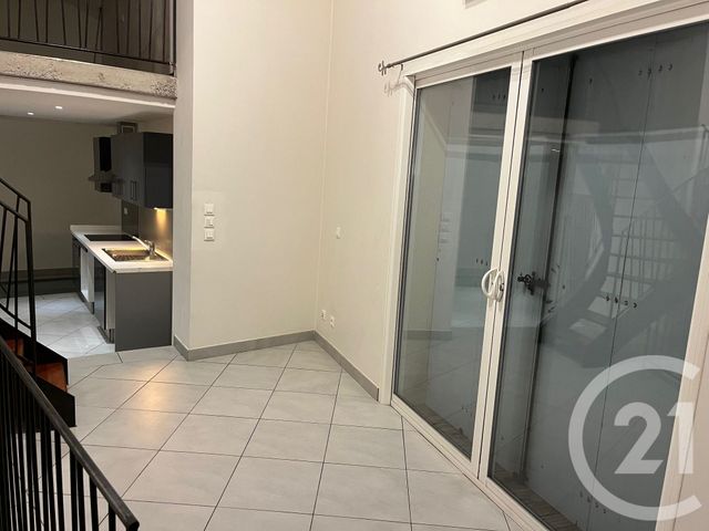 maison à louer - 3 pièces - 67.84 m2 - ST MAMERT DU GARD - 30 - LANGUEDOC-ROUSSILLON - Century 21 Jcd Immobilier