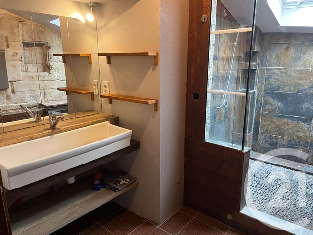 Appartement F2 à louer - 2 pièces - 63.72 m2 - LUNEL - 34 - LANGUEDOC-ROUSSILLON - Century 21 Jcd Immobilier