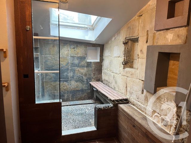 Appartement F2 à louer - 2 pièces - 63.72 m2 - LUNEL - 34 - LANGUEDOC-ROUSSILLON - Century 21 Jcd Immobilier