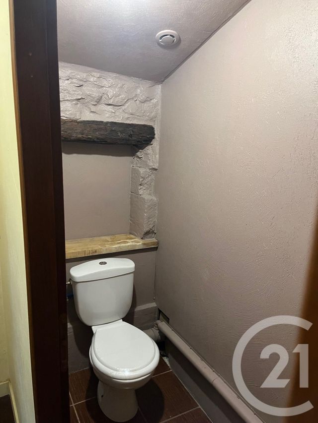 Appartement F2 à louer - 2 pièces - 63.72 m2 - LUNEL - 34 - LANGUEDOC-ROUSSILLON - Century 21 Jcd Immobilier