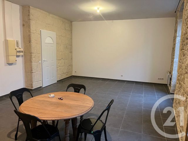 Appartement F3 à louer - 3 pièces - 72.15 m2 - SOMMIERES - 30 - LANGUEDOC-ROUSSILLON - Century 21 Jcd Immobilier