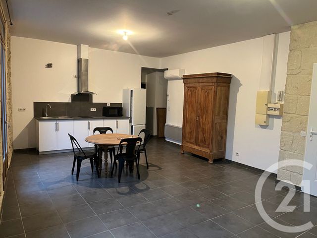 Appartement F3 à louer - 3 pièces - 72.15 m2 - SOMMIERES - 30 - LANGUEDOC-ROUSSILLON - Century 21 Jcd Immobilier