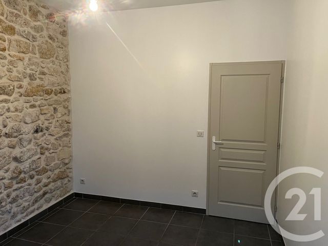 Appartement F3 à louer - 3 pièces - 72.15 m2 - SOMMIERES - 30 - LANGUEDOC-ROUSSILLON - Century 21 Jcd Immobilier
