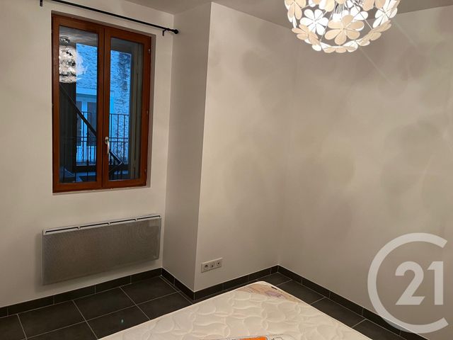 Appartement F3 à louer - 3 pièces - 72.15 m2 - SOMMIERES - 30 - LANGUEDOC-ROUSSILLON - Century 21 Jcd Immobilier