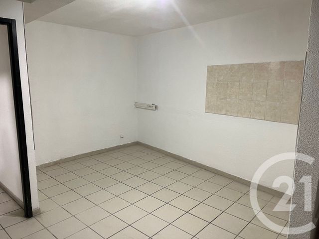 divers à louer - 47.0 m2 - SOMMIERES - 30 - LANGUEDOC-ROUSSILLON - Century 21 Jcd Immobilier