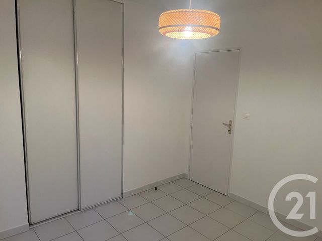 Appartement F2 à louer - 2 pièces - 45.9 m2 - NIMES - 30 - LANGUEDOC-ROUSSILLON - Century 21 Jcd Immobilier