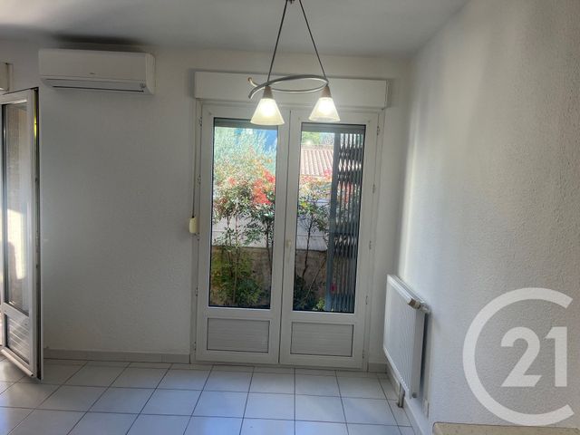 Appartement F2 à louer - 2 pièces - 45.9 m2 - NIMES - 30 - LANGUEDOC-ROUSSILLON - Century 21 Jcd Immobilier
