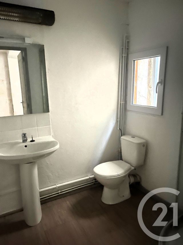 Appartement F2 à louer - 2 pièces - 42.17 m2 - SOMMIERES - 30 - LANGUEDOC-ROUSSILLON - Century 21 Jcd Immobilier