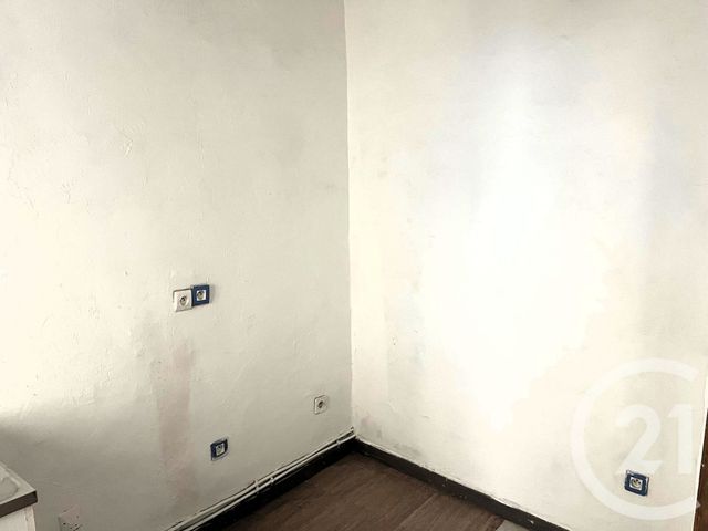 Appartement F2 à louer - 2 pièces - 42.17 m2 - SOMMIERES - 30 - LANGUEDOC-ROUSSILLON - Century 21 Jcd Immobilier