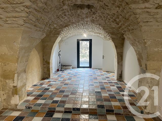 Appartement Local à louer - 1 pièce - 41.0 m2 - SOMMIERES - 30 - LANGUEDOC-ROUSSILLON - Century 21 Jcd Immobilier