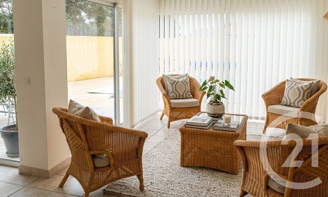 maison à vendre - 5 pièces - 159.89 m2 - SATURARGUES - 34 - LANGUEDOC-ROUSSILLON - Century 21 Jcd Immobilier