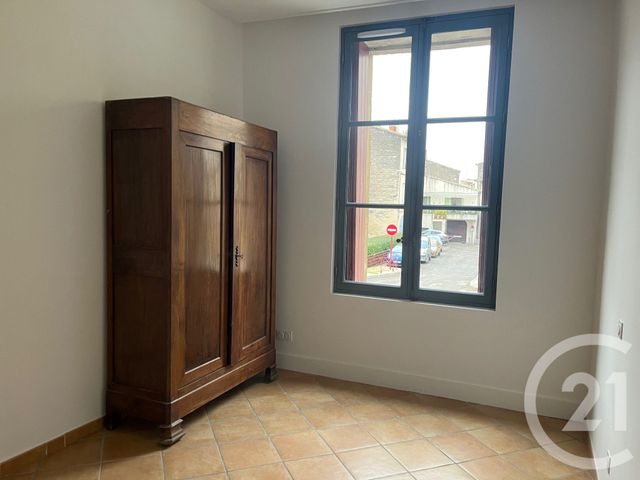 Appartement F3 à louer - 3 pièces - 136.8 m2 - SOMMIERES - 30 - LANGUEDOC-ROUSSILLON - Century 21 Jcd Immobilier
