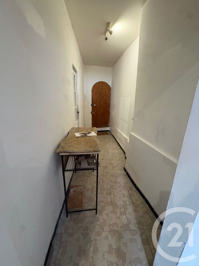 Appartement F3 à louer - 3 pièces - 43.29 m2 - SOMMIERES - 30 - LANGUEDOC-ROUSSILLON - Century 21 Jcd Immobilier