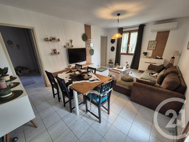 Appartement T3 à vendre - 3 pièces - 54.4 m2 - VILLEVIEILLE - 30 - LANGUEDOC-ROUSSILLON - Century 21 Jcd Immobilier