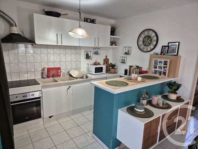 Appartement T3 à vendre - 3 pièces - 54.4 m2 - VILLEVIEILLE - 30 - LANGUEDOC-ROUSSILLON - Century 21 Jcd Immobilier
