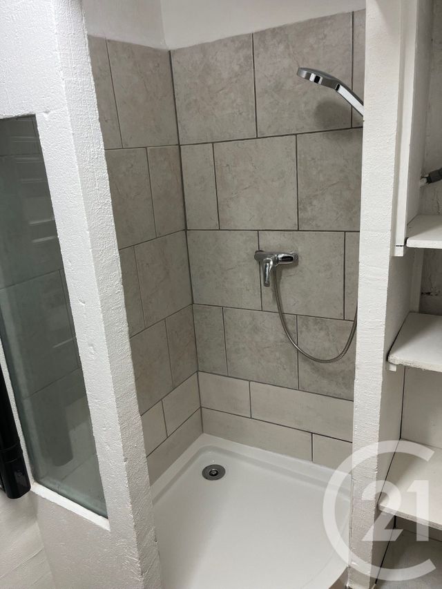 Appartement Studio à louer - 1 pièce - 24.65 m2 - LUNEL - 34 - LANGUEDOC-ROUSSILLON - Century 21 Jcd Immobilier