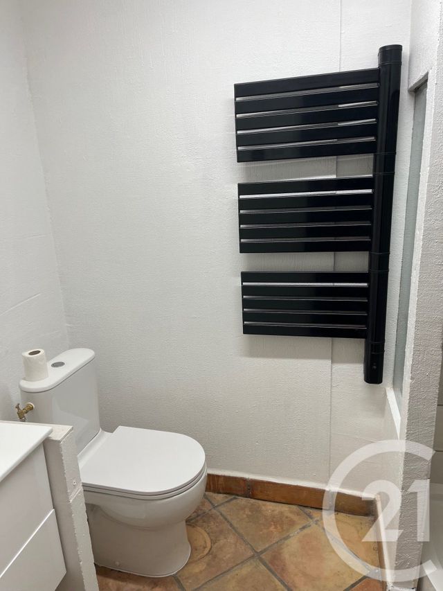 Appartement Studio à louer - 1 pièce - 24.65 m2 - LUNEL - 34 - LANGUEDOC-ROUSSILLON - Century 21 Jcd Immobilier