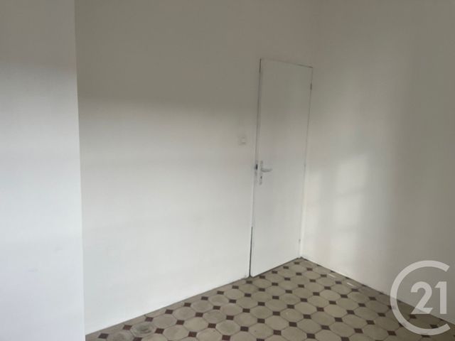 Appartement F3 à louer - 3 pièces - 63.5 m2 - SOMMIERES - 30 - LANGUEDOC-ROUSSILLON - Century 21 Jcd Immobilier