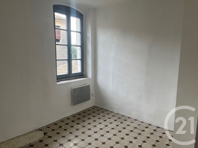 Appartement F3 à louer - 3 pièces - 63.5 m2 - SOMMIERES - 30 - LANGUEDOC-ROUSSILLON - Century 21 Jcd Immobilier