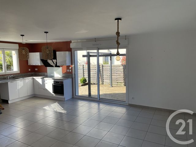 maison à louer - 4 pièces - 85.0 m2 - SOMMIERES - 30 - LANGUEDOC-ROUSSILLON - Century 21 Jcd Immobilier