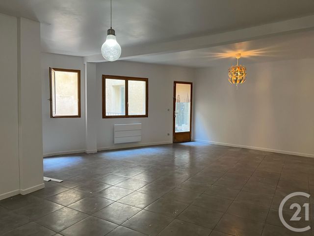 Appartement F3 à louer - 3 pièces - 86.12 m2 - SOMMIERES - 30 - LANGUEDOC-ROUSSILLON - Century 21 Jcd Immobilier