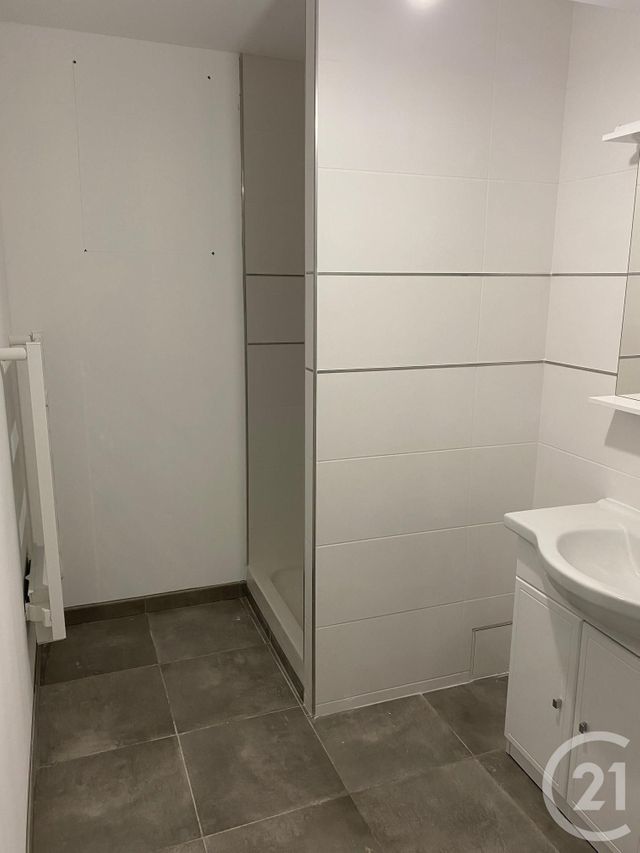 Appartement F2 à louer - 2 pièces - 36.76 m2 - AUBAIS - 30 - LANGUEDOC-ROUSSILLON - Century 21 Jcd Immobilier