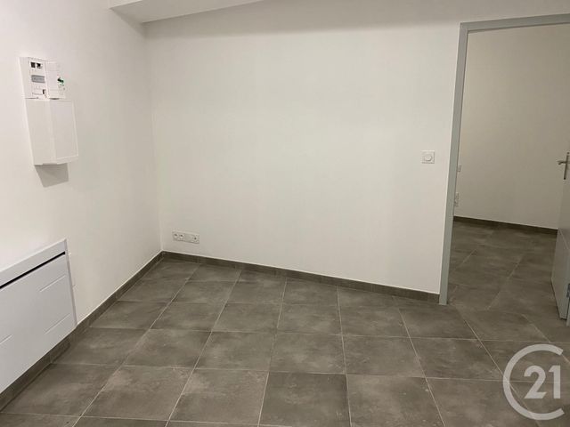 Appartement F2 à louer - 2 pièces - 36.76 m2 - AUBAIS - 30 - LANGUEDOC-ROUSSILLON - Century 21 Jcd Immobilier