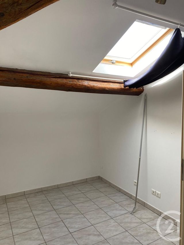Appartement F3 à louer - 4 pièces - 90.54 m2 - ST CLEMENT - 30 - LANGUEDOC-ROUSSILLON - Century 21 Jcd Immobilier