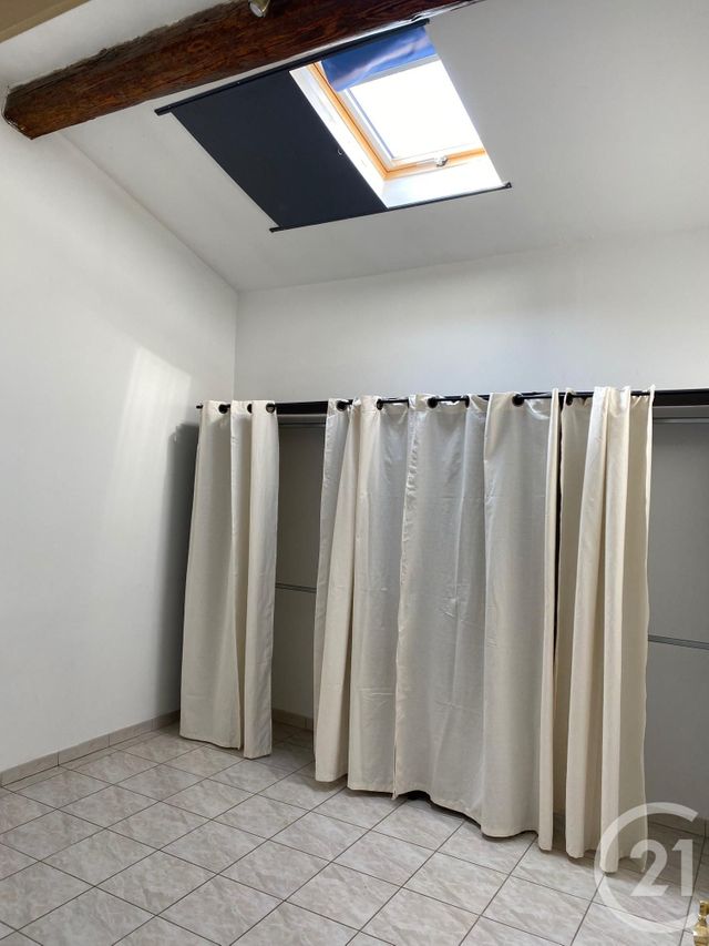 Appartement F3 à louer - 4 pièces - 90.54 m2 - ST CLEMENT - 30 - LANGUEDOC-ROUSSILLON - Century 21 Jcd Immobilier
