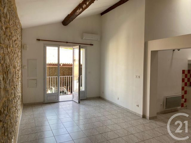 Appartement F3 à louer - 4 pièces - 90.54 m2 - ST CLEMENT - 30 - LANGUEDOC-ROUSSILLON - Century 21 Jcd Immobilier