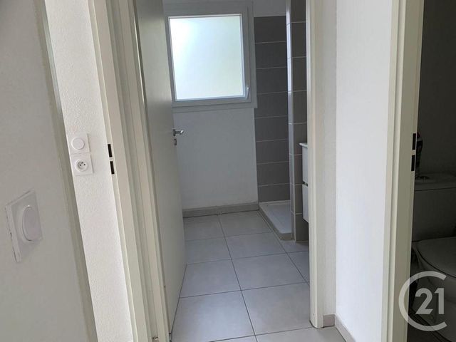 Appartement F2 à louer - 2 pièces - 46.45 m2 - NIMES - 30 - LANGUEDOC-ROUSSILLON - Century 21 Jcd Immobilier