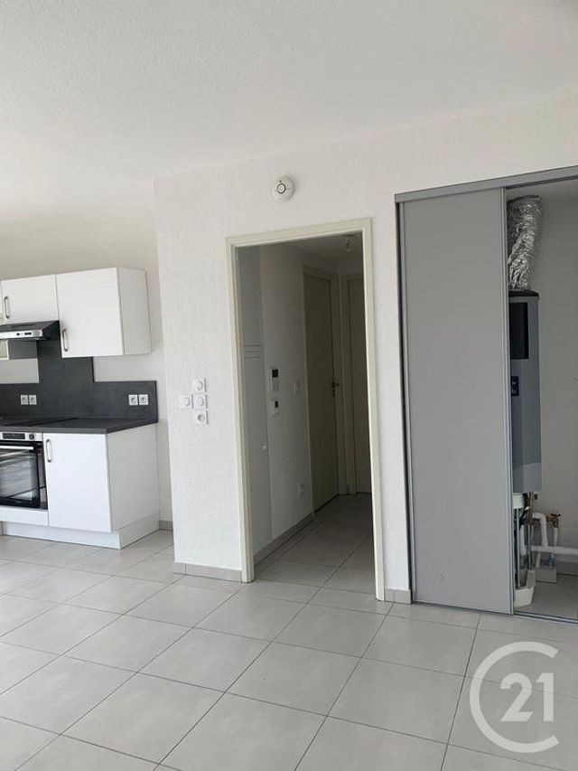 Appartement F2 à louer - 2 pièces - 46.45 m2 - NIMES - 30 - LANGUEDOC-ROUSSILLON - Century 21 Jcd Immobilier