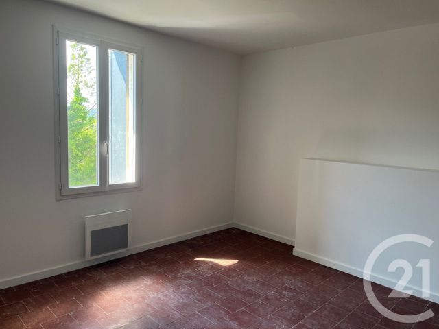 maison à louer - 5 pièces - 162.6 m2 - MONTMIRAT - 30 - LANGUEDOC-ROUSSILLON - Century 21 Jcd Immobilier