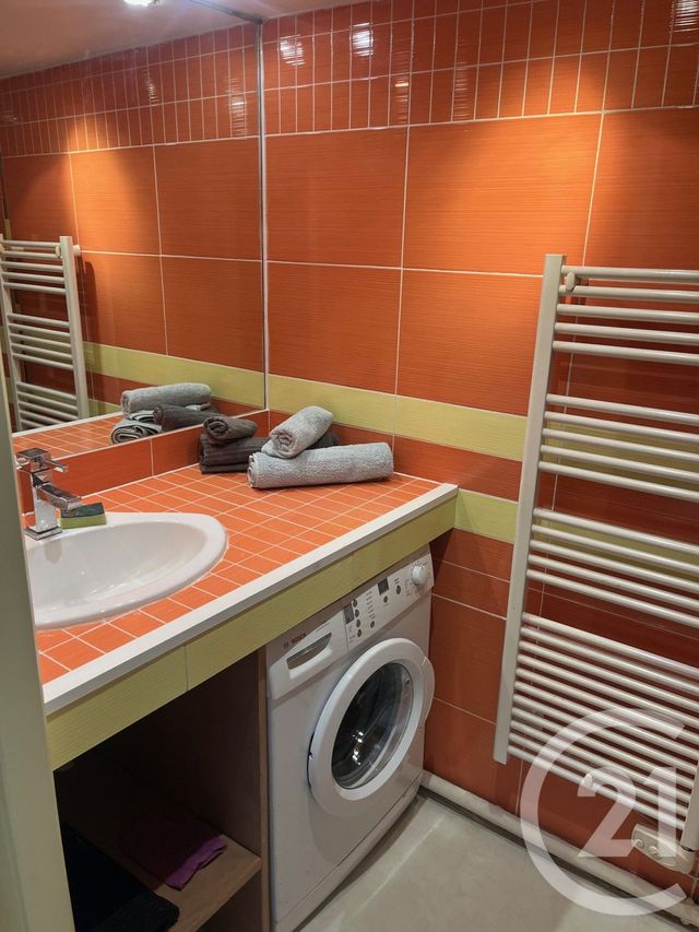 Appartement F2 à louer - 2 pièces - 32.5 m2 - LUNEL - 34 - LANGUEDOC-ROUSSILLON - Century 21 Jcd Immobilier