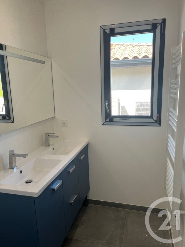 maison à louer - 5 pièces - 107.01 m2 - VERGEZE - 30 - LANGUEDOC-ROUSSILLON - Century 21 Jcd Immobilier