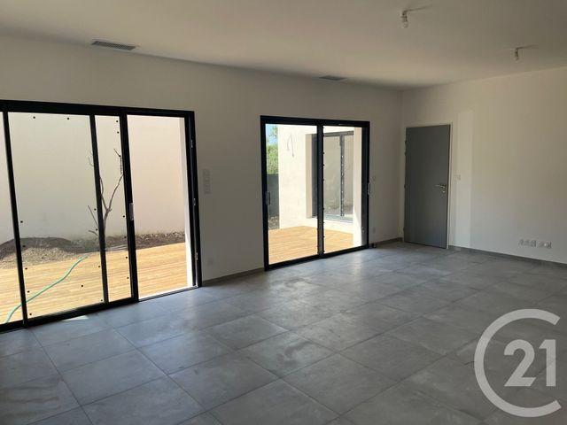 maison à louer - 5 pièces - 107.01 m2 - VERGEZE - 30 - LANGUEDOC-ROUSSILLON - Century 21 Jcd Immobilier