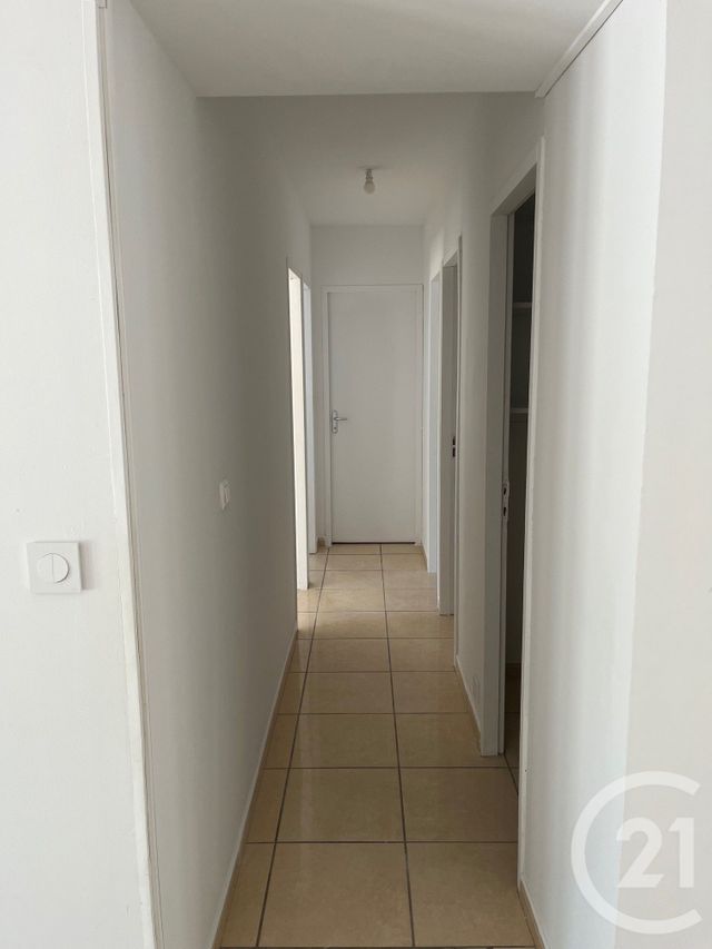 maison à louer - 4 pièces - 78.6 m2 - MONTMIRAT - 30 - LANGUEDOC-ROUSSILLON - Century 21 Jcd Immobilier