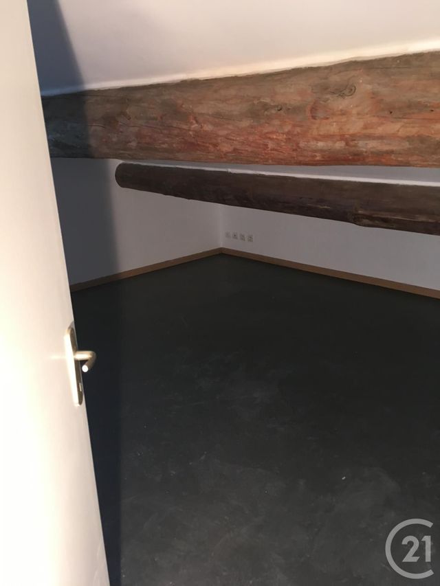 Appartement Duplex à louer - 3 pièces - 46.9 m2 - SOMMIERES - 30 - LANGUEDOC-ROUSSILLON - Century 21 Jcd Immobilier