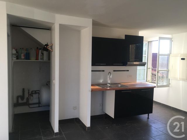 Appartement Duplex à louer - 3 pièces - 46.9 m2 - SOMMIERES - 30 - LANGUEDOC-ROUSSILLON - Century 21 Jcd Immobilier