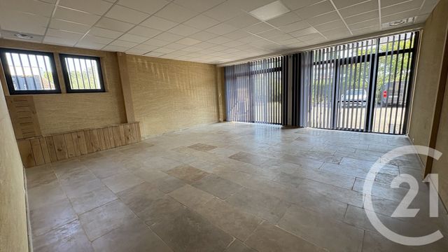maison à louer - 7 pièces - 300.0 m2 - CONGENIES - 30 - LANGUEDOC-ROUSSILLON - Century 21 Jcd Immobilier
