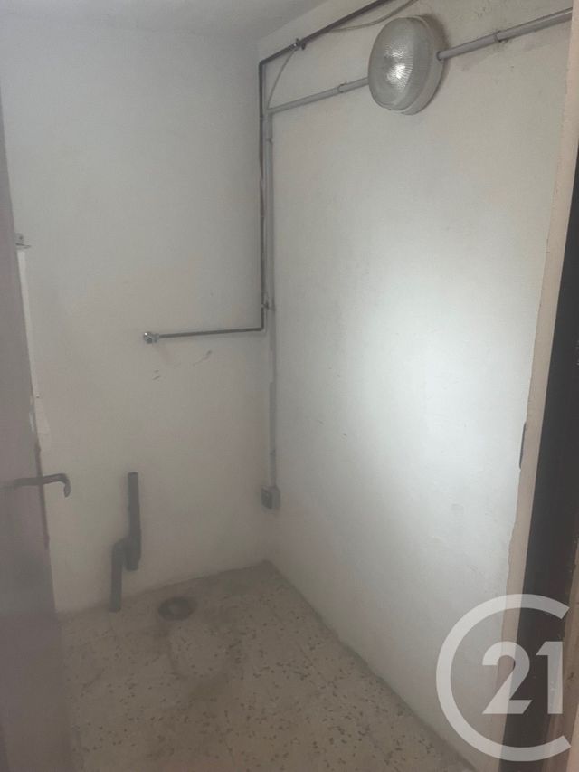 Appartement F4 à louer - 4 pièces - 61.58 m2 - SOMMIERES - 30 - LANGUEDOC-ROUSSILLON - Century 21 Jcd Immobilier
