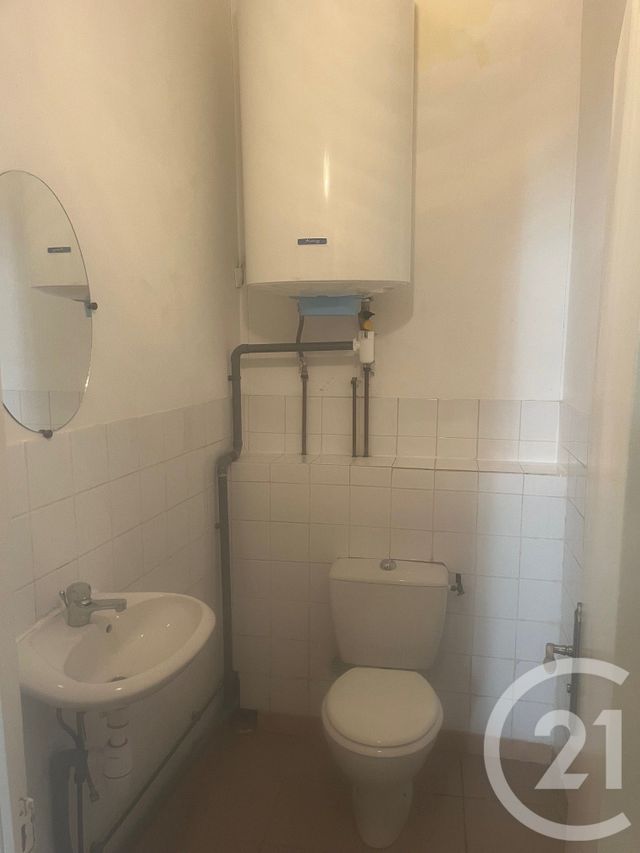 Appartement F4 à louer - 4 pièces - 61.58 m2 - SOMMIERES - 30 - LANGUEDOC-ROUSSILLON - Century 21 Jcd Immobilier