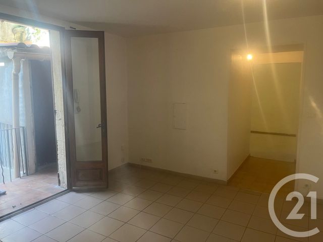 Appartement F4 à louer - 4 pièces - 61.58 m2 - SOMMIERES - 30 - LANGUEDOC-ROUSSILLON - Century 21 Jcd Immobilier