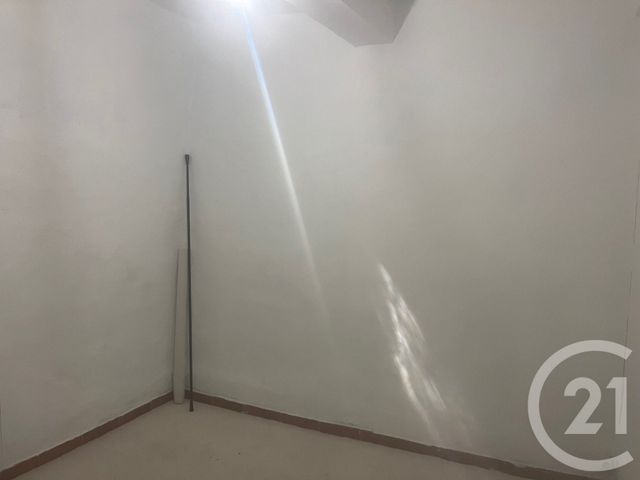 Appartement F4 à louer - 4 pièces - 61.58 m2 - SOMMIERES - 30 - LANGUEDOC-ROUSSILLON - Century 21 Jcd Immobilier